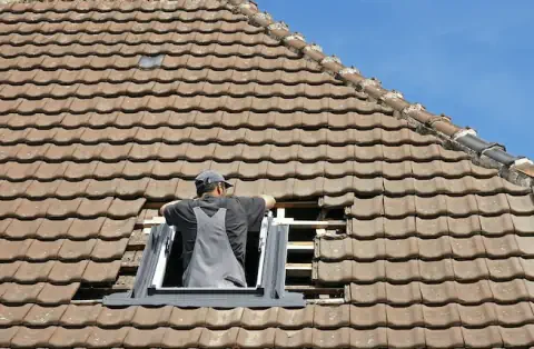 Pose de velux - Sainte-Verge